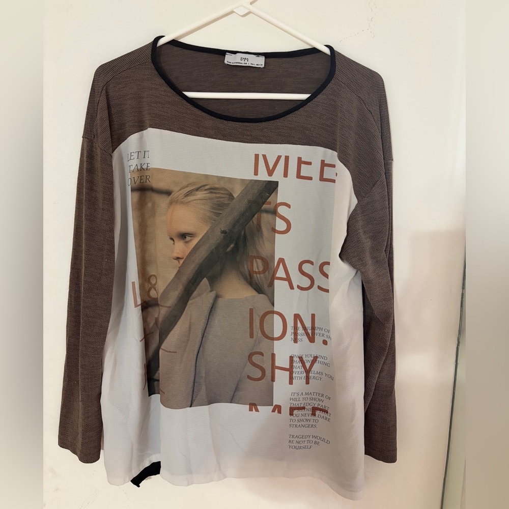 Zara Brown and White Graphic Long Sleeve Tee